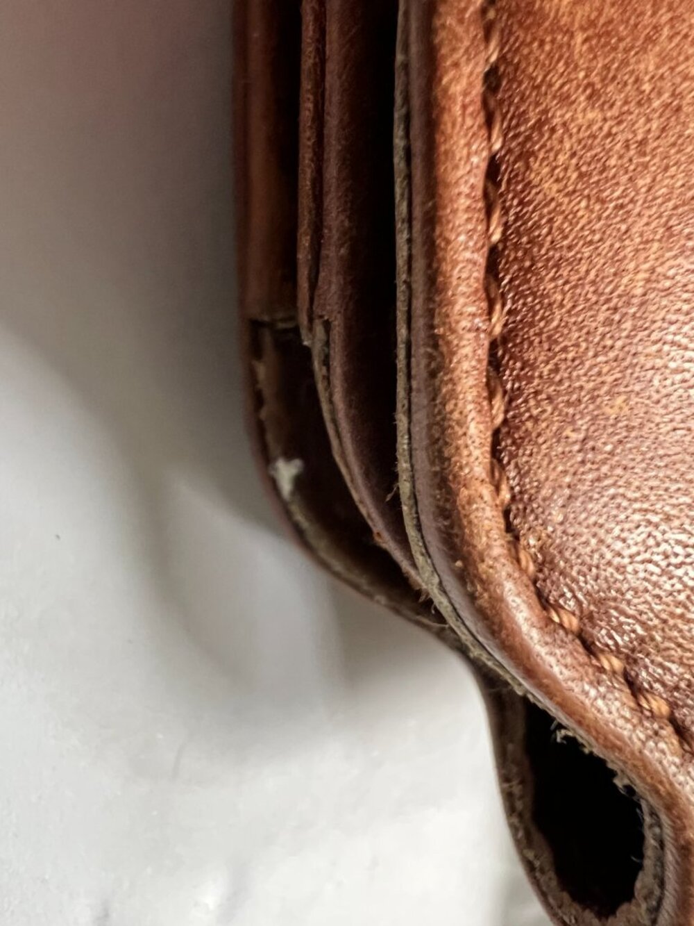 Coach Vintage Brown Glove Tanned Leather Cell Phone Case - Picture 6 of 6